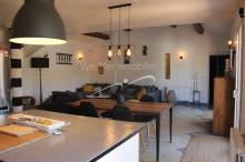 Villa de 200 m² ha / 6 chambres avec deux appartements indépendants 83980  le Lavandou proche centre-ville