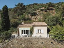 petit maison provençale sur grand terrain