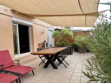 Appartement CENTRE VILLE 500m de la PLAGE LE LAVANDOU CENTRE VILLE TERRASSE de 50 m² + CAVE de 4 m²