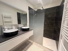 Triplex Haut standing Port Grimaud 83310 Var hammam - sauna