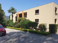 a vendre appartement de 63 m² avec vue mer dans résidence avec piscine et parc.